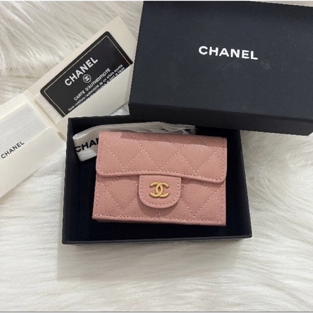 CHANEL キャビアスキンミニウォレット