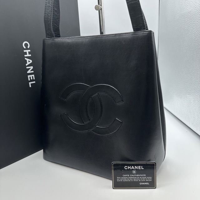驚きの値段で】 CHANEL - ココマーク トートバッグ ラムスキン