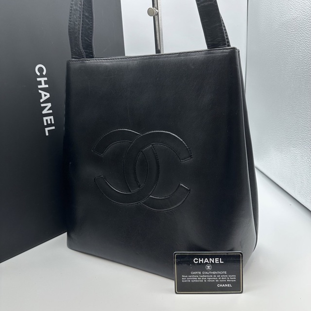 美品✨CHANEL ココマーク　トートバッグ　ラムスキン　ブラック　レザー | フリマアプリ ラクマ