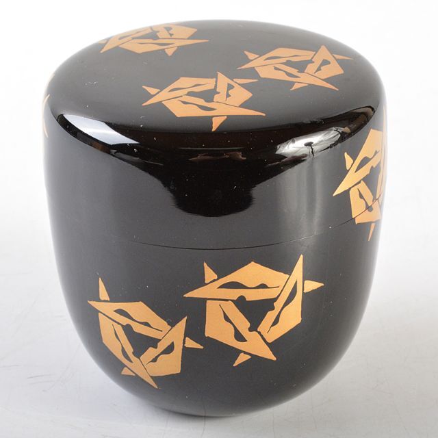 茶道具 輪島塗 岡本陽斎作 鱗鶴蒔絵 黒中棗 共箱 V R5809の通販 茶道具 輪島塗 岡本陽斎作 鱗鶴蒔絵 黒中棗 共箱 V R5809の通販