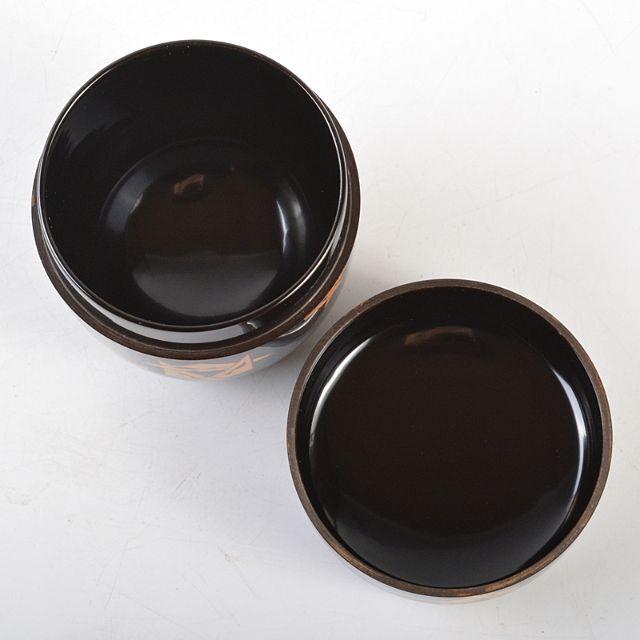 茶道具 輪島塗 岡本陽斎作 鱗鶴蒔絵 黒中棗 共箱 V R5809の通販 茶道具 輪島塗 岡本陽斎作 鱗鶴蒔絵 黒中棗 共箱 V R5809の通販