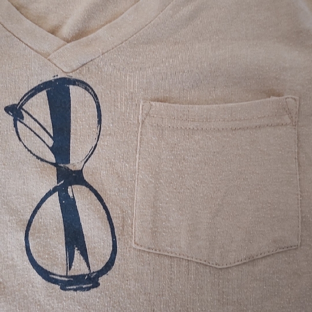 ベージュ サングラス柄 Vネック半袖Tシャツ Mサイズ レディースのトップス(Tシャツ(半袖/袖なし))の商品写真