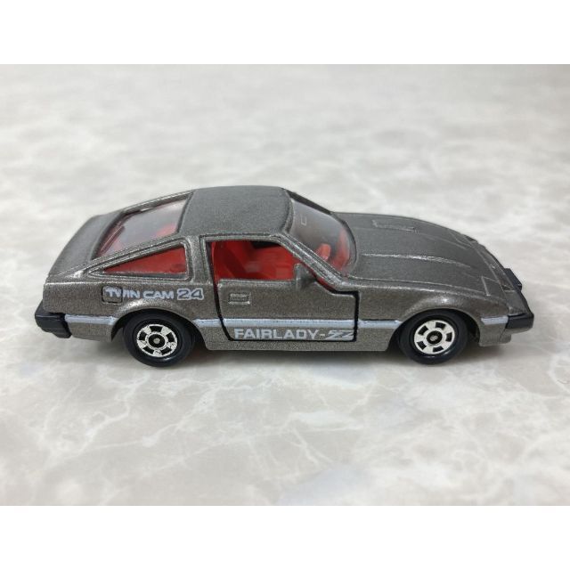 希少☆赤箱 赤シート 日本製 トミカ フェアレディZ 300ZX NO.15 希少☆赤箱 赤シート 日本製 トミカ フェアレディZ 300ZX NO.15