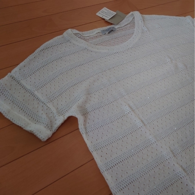 しまむら(シマムラ)のL  かぎ針編み　サマーセーター　ラメ糸　オフホワイト　未使用 レディースのトップス(ニット/セーター)の商品写真