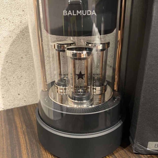 BALMUDA(バルミューダ)のバルミューダ スピーカー M01A-BK  スマホ/家電/カメラのオーディオ機器(スピーカー)の商品写真