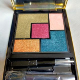 イヴサンローランボーテ(Yves Saint Laurent Beaute)のイヴサンローラン　パレット　スキャンダラスレトロ　1(アイシャドウ)