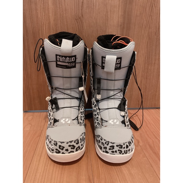 THIRTYTWO - thirtytwo FAST TRACK スノーボードブーツ 24cmの THIRTYTWO - thirtytwo FAST TRACK スノーボードブーツ 24cmの