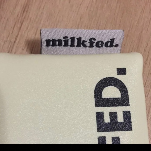 MILKFED.(ミルクフェド)のmilkfed ポーチ ペンケース マルチケース 新品 レディースのファッション小物(ポーチ)の商品写真