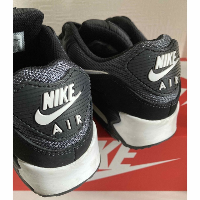 NIKE(ナイキ)のNIKE AIR MAX 90 メンズの靴/シューズ(スニーカー)の商品写真