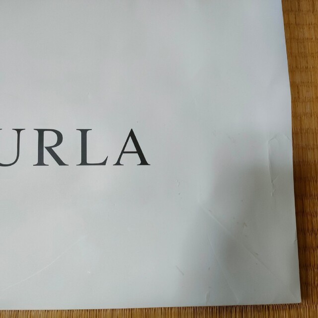 Furla(フルラ)のフルラ　紙袋　ショッパー レディースのバッグ(ショップ袋)の商品写真