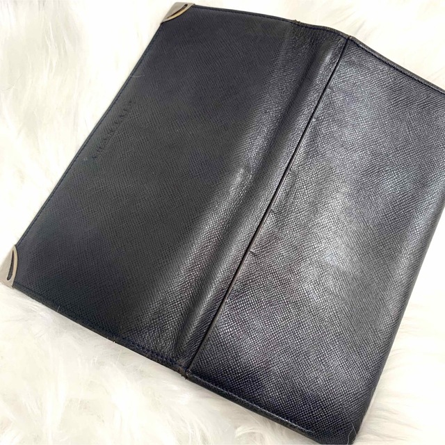 セール低価 GIVENCHY - GIVENCHYジバンシー長財布 ロゴ金具 がま口