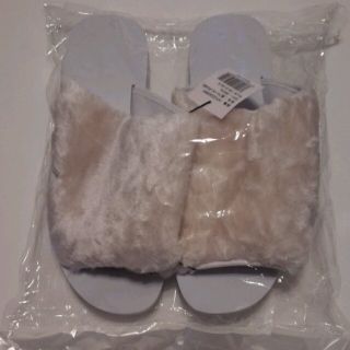 新品♡ファーサンダル(サンダル)