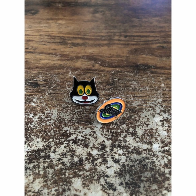 新品 シュプリーム Mad cat pin ピンバッジ - その他