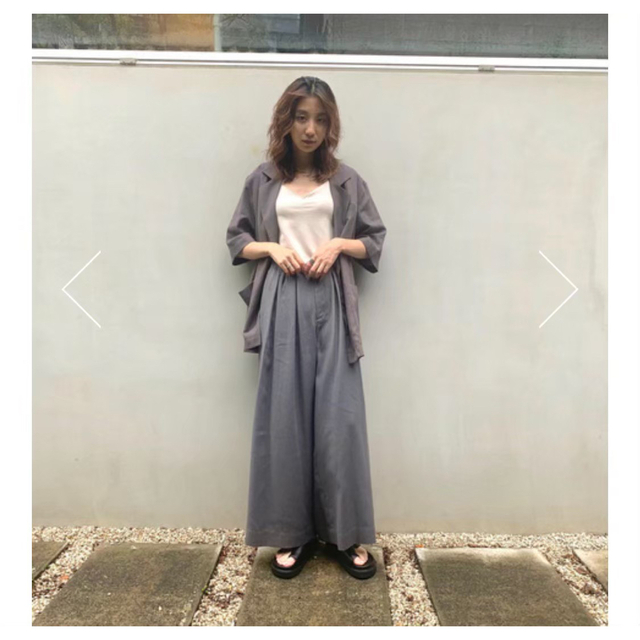 moussy(マウジー)のMOUSSY HALF SLEEVE SHIRTS ジャケット マウジー グレー レディースのトップス(シャツ/ブラウス(半袖/袖なし))の商品写真