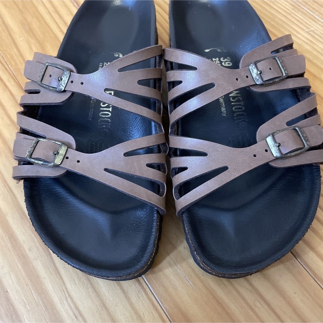 BIRKENSTOCK(ビルケンシュトック)のBIRKENSTOCK GRANADA/グラナダ ライトブラウンHEX 39細幅 レディースの靴/シューズ(サンダル)の商品写真