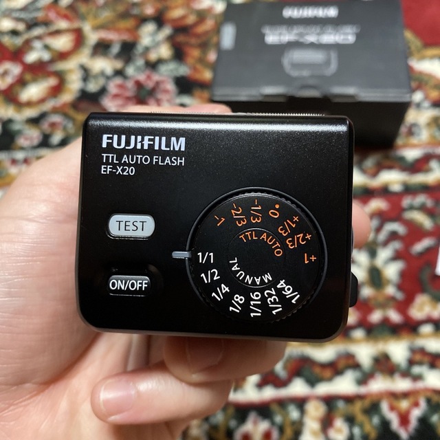 富士フイルム(フジフイルム)のFUJIFILM EF-X20 スマホ/家電/カメラのカメラ(ストロボ/照明)の商品写真