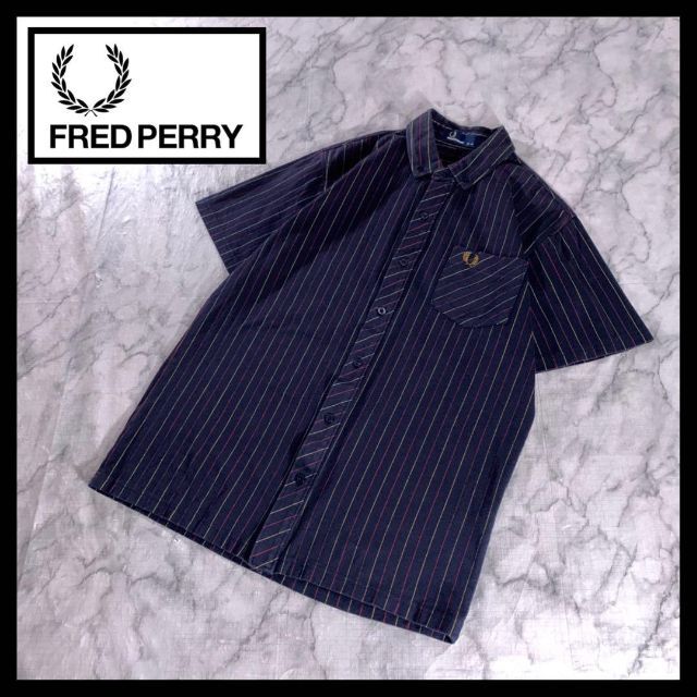 FRED PERRY - FRED PERRY ストライプ シャツ 半袖 ネイビー 金 刺繍 FRED PERRY - FRED PERRY ストライプ シャツ 半袖 ネイビー 金 刺繍