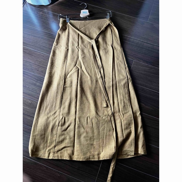 ROSE BUD(ローズバッド)のローズバットリネン巻きスカート レディースのスカート(ロングスカート)の商品写真