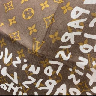 LV ルイヴィトン 極レア グラフィティ ハンカチ スカーフ 未使用