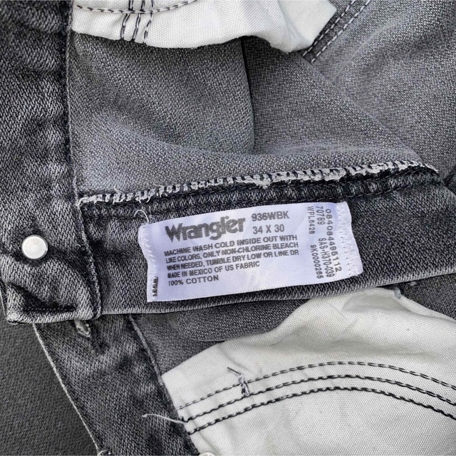 Wrangler(ラングラー)のラングラー 936WBK W34 L30 ブラック デニムジーンズスタイリッシュ メンズのパンツ(デニム/ジーンズ)の商品写真