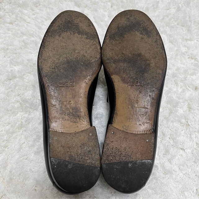 Gucci(グッチ)の24cm グッチ ホースビット ローファー  金黒 レザー　ビットローファー レディースの靴/シューズ(ローファー/革靴)の商品写真