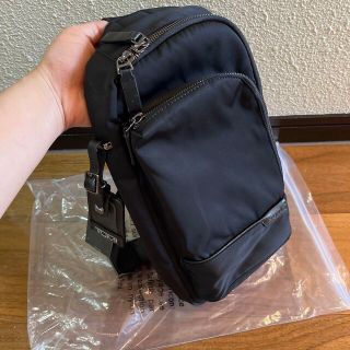 未使用】「グレゴリー」スリングTUMI HARRISONの通販|ラクマ
