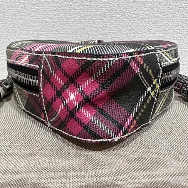 未使用VivienneWestwoodオーブ&DERBYハートショルダーバッグ