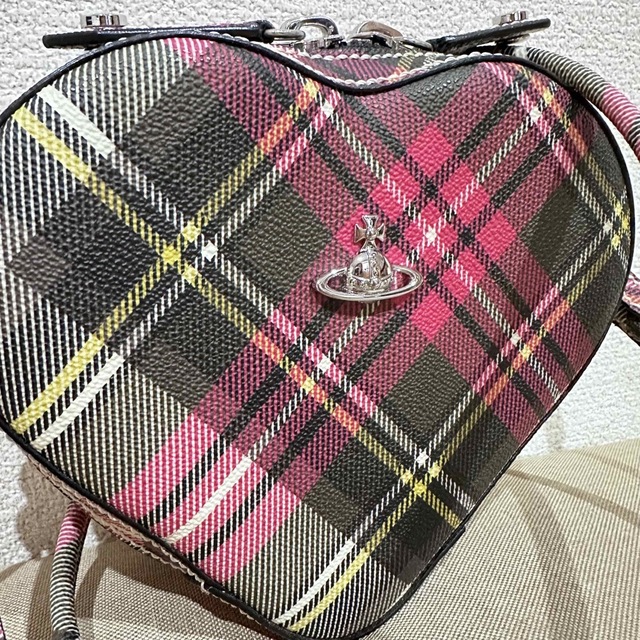 未使用VivienneWestwoodオーブ&DERBYハートショルダーバッグ