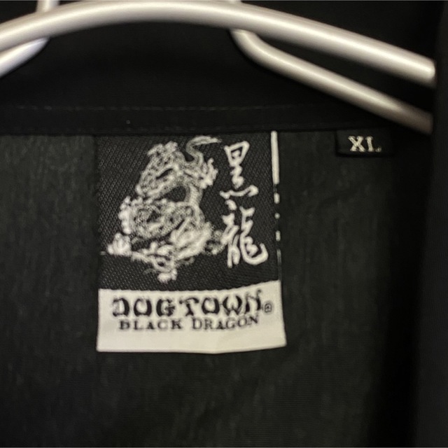 希少*未使用【ドッグタウン黒龍】白XL龍虎シャツロゴ刺繍ポリエステル総柄