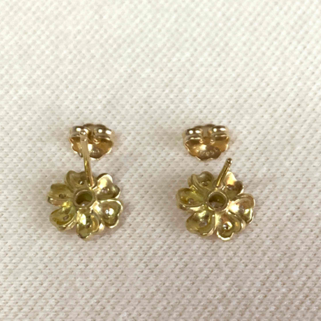 18K ダイヤモンドピアス