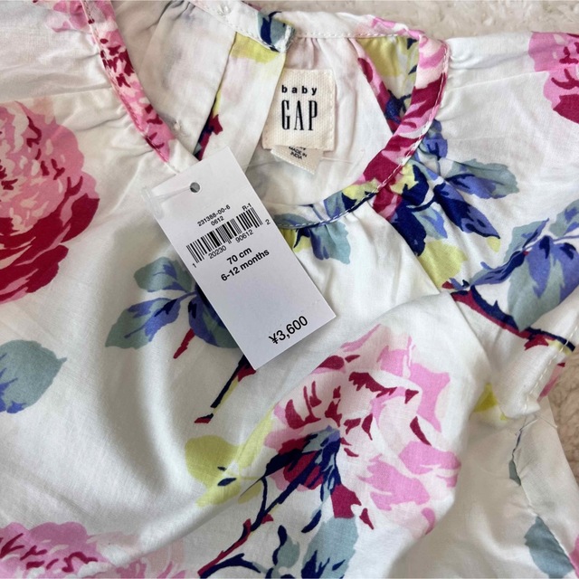 babyGAP(ベビーギャップ)のbabyGap 新品　70cm ワンピース　チュニック　トップス キッズ/ベビー/マタニティのベビー服(~85cm)(ワンピース)の商品写真