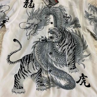 生産完了商品 希少*未使用タグ付き【ドッグタウン黒龍】黒XL龍虎シャツロゴ刺繍ポリエステル総柄