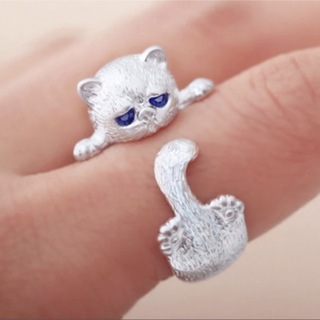 猫 リング　シルバーリング　シルバー925  ブルーアイ　フリーサイズ　(リング(指輪))