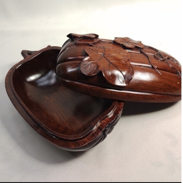 未使用 本紫檀 蓋物 希少木 漆塗り 小物入れ 落花生 美術工芸品 美品 置物