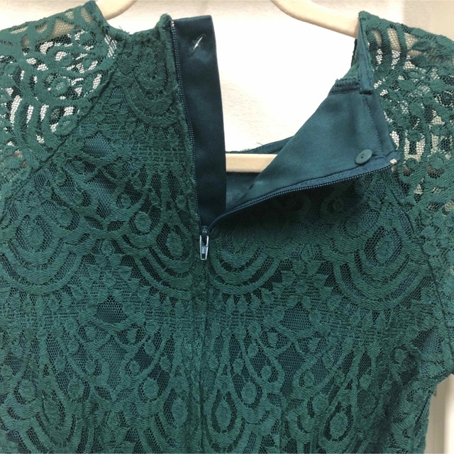 CLANE(クラネ)のH&M  ワンピース　ドレス　緑 レディースのワンピース(ひざ丈ワンピース)の商品写真