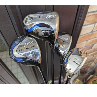 ミズノ(MIZUNO)の【名器❗】ミズノJPX E500のウッド&ユーティリティ4本セット(クラブ)