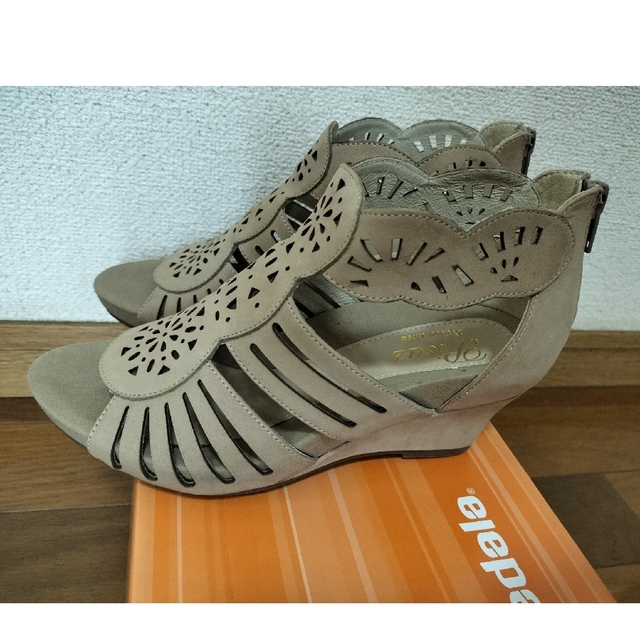 ペダラ　サンダル　22cm　 アシックス　ブーティ レディースの靴/シューズ(ブーツ)の商品写真