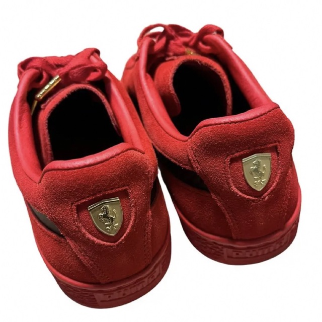 PUMA(プーマ)のPUMAスエード 50周年記念モデルプーマ × フェラーリSF SUEDE 50 メンズの靴/シューズ(スニーカー)の商品写真