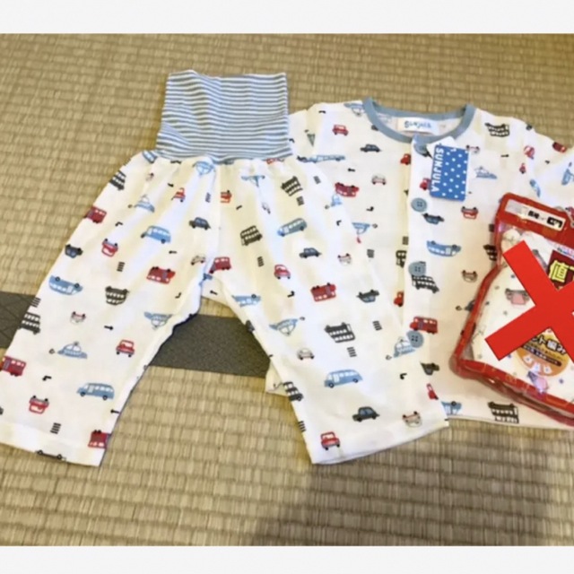 半袖パジャマ 夏 新品未使用 キッズ/ベビー/マタニティのベビー服(~85cm)(パジャマ)の商品写真