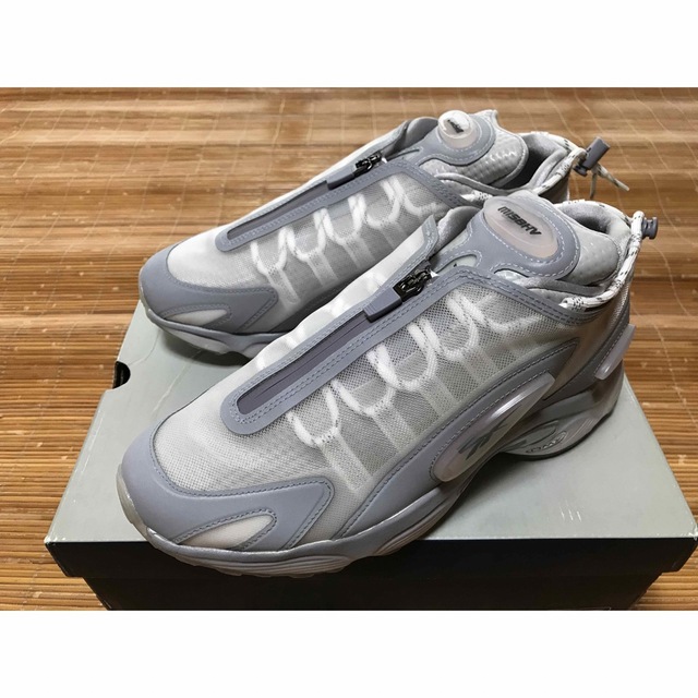 Reebok(リーボック)のREEBOK DAYTONA DMX MISBHV GREY SHADOW 25 メンズの靴/シューズ(スニーカー)の商品写真