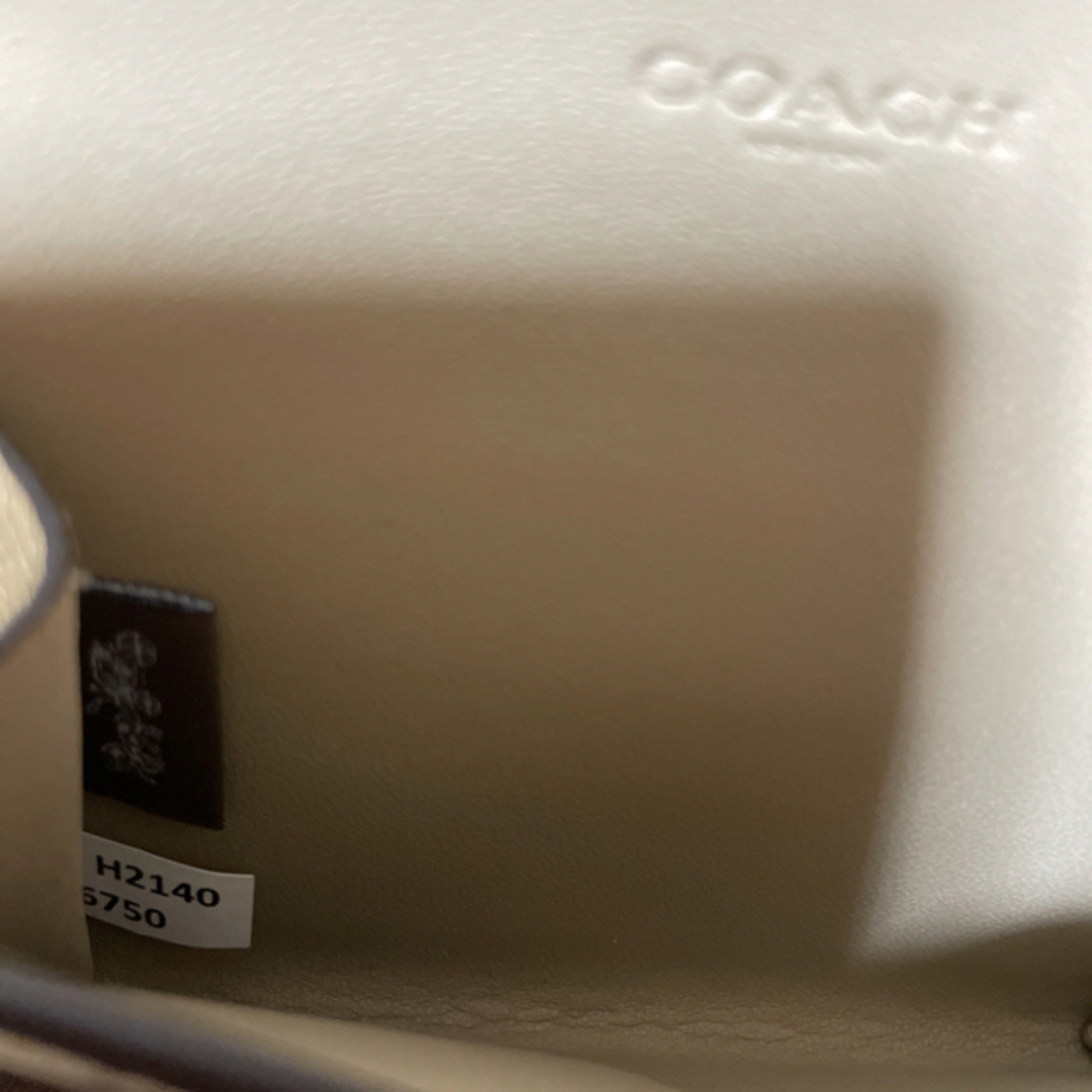 COACH(コーチ)の未使用　coachターンロックリストレットカードケース レディースのファッション小物(名刺入れ/定期入れ)の商品写真