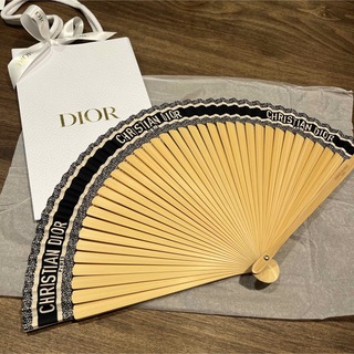 ディオール(Dior)の新品未使用クリスチャンディオール 店舗限定ノベルティ 扇子(その他)