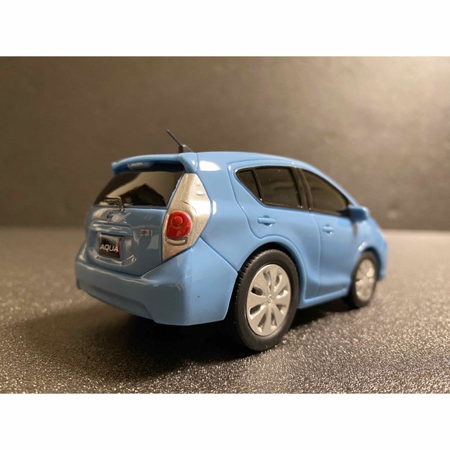 トヨタ アクア★NHP10 前期・中期ミニカー2台セット