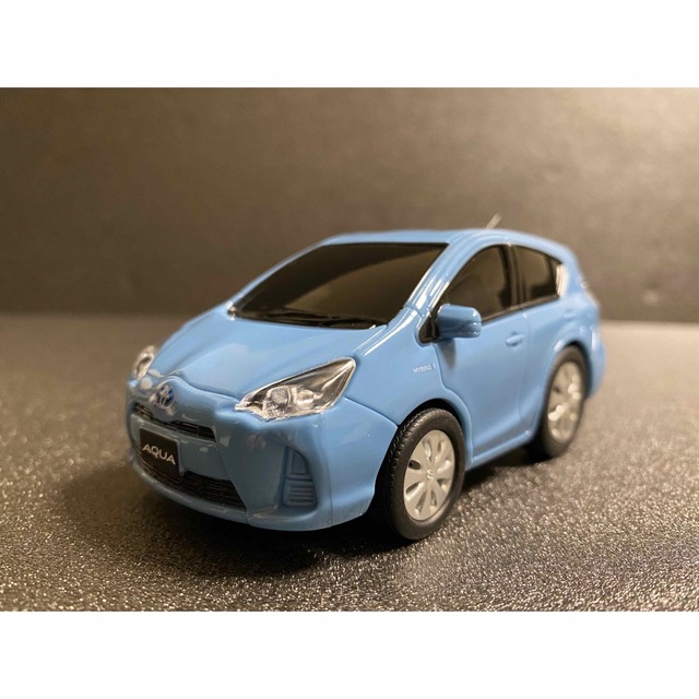 トヨタ アクア★NHP10 前期・中期ミニカー2台セット