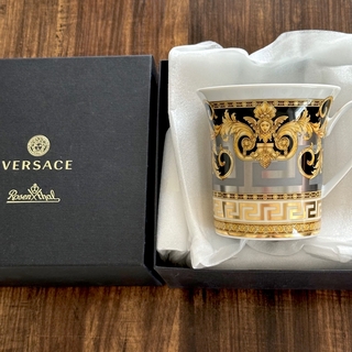 VERSACE - Versace クッション 袋付き 蝶柄 小の通販 by mikamika's