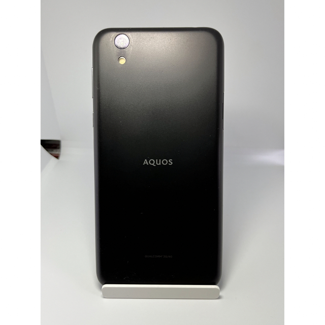 AQUOS(アクオス)の【SIMロック解除済】AQUOS sense basic 702SH ブラック スマホ/家電/カメラのスマートフォン/携帯電話(スマートフォン本体)の商品写真