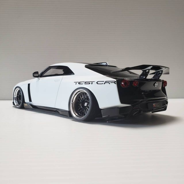 公式 1/18 日産 NISSAN GT-R R50 Test Spirit Italdesign Scale Car