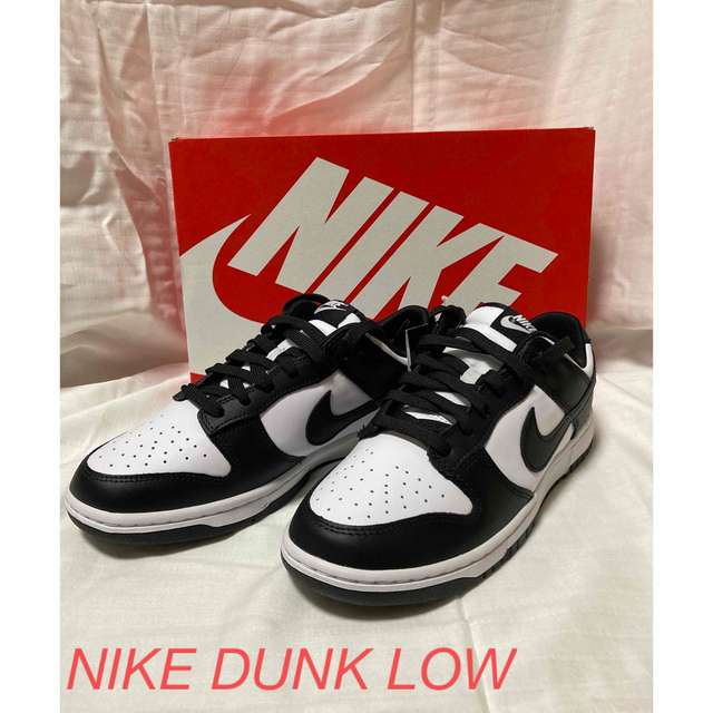 NIKE(ナイキ)のNIKE DUNK LOW RETRO 26.5cm 未使用品 メンズの靴/シューズ(スニーカー)の商品写真