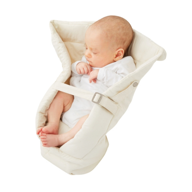 Ergobaby(エルゴベビー)のエルゴ　ベビー専用　インファント インサート キッズ/ベビー/マタニティの外出/移動用品(抱っこひも/おんぶひも)の商品写真