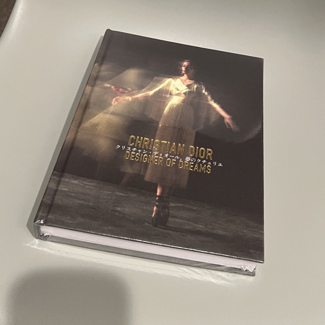 Christian Dior - DIOR展 図録の通販 by runrun|クリスチャン